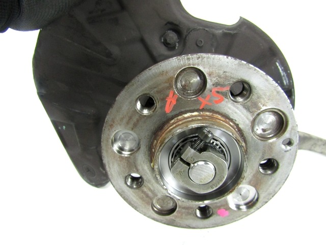 CARRIER, LEFT / WHEEL HUB WITH BEARING, FRONT OEM N. A2203300020 A2203300725 SPARE PART USED CAR MERCEDES CLASSE S W220 (1998 - 2006) DISPLACEMENT 32 DIESEL YEAR OF CONSTRUCTION 2004