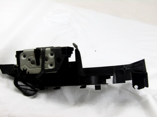 CENTRAL LOCKING OF THE RIGHT FRONT DOOR OEM N. AM5A-U21812-BC ORIGINAL PART ESED FORD CMAX MK2 DXA-CB7,DXA-CEU, (2010 - 03/2015) DIESEL 16  YEAR OF CONSTRUCTION 2012