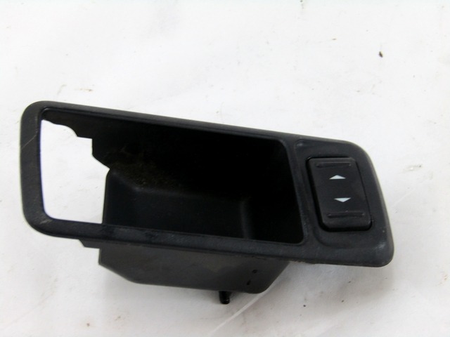 SWITCH WINDOW LIFTER OEM N. 7M5T-14529AA ORIGINAL PART ESED FORD FOCUS BER/SW (2008 - 2011) DIESEL 16  YEAR OF CONSTRUCTION 2010