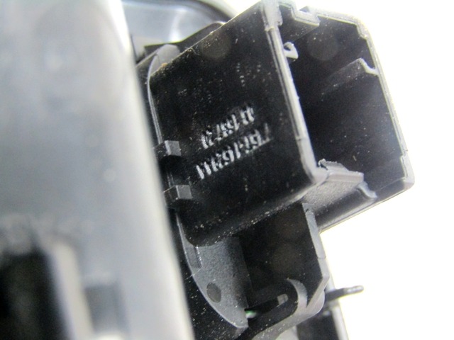 SWITCH WINDOW LIFTER OEM N. 7M5T-14529AA ORIGINAL PART ESED FORD FOCUS BER/SW (2008 - 2011) DIESEL 16  YEAR OF CONSTRUCTION 2010