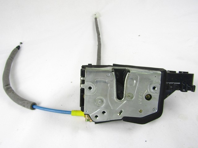 CENTRAL REAR RIGHT DOOR LOCKING OEM N. 51227011246 ORIGINAL PART ESED BMW SERIE 3 E46 BER/SW/COUPE/CABRIO (1998 - 2001) DIESEL 20  YEAR OF CONSTRUCTION 2001