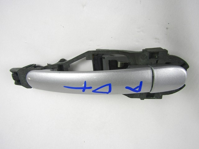RIGHT FRONT DOOR HANDLE OEM N. 6Q0837886A ORIGINAL PART ESED VOLKSWAGEN POLO (2005 - 10/2009) DIESEL 14  YEAR OF CONSTRUCTION 2007