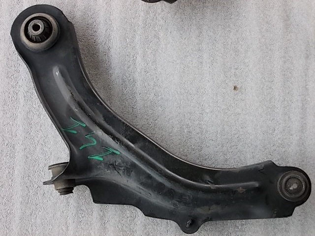 MEGANE 1.5 DCI 74 KW 5P CONTROL ARM RIGHT FRONT 8200679067