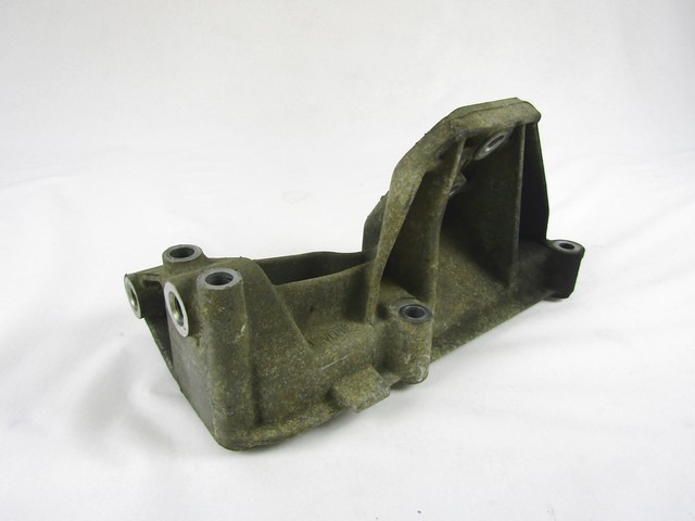 ENGINE SUPPORT OEM N. 500376599 ORIGINAL PART ESED IVECO DAILY MK3 (1999 - 2006)DIESEL 23  YEAR OF CONSTRUCTION 2004