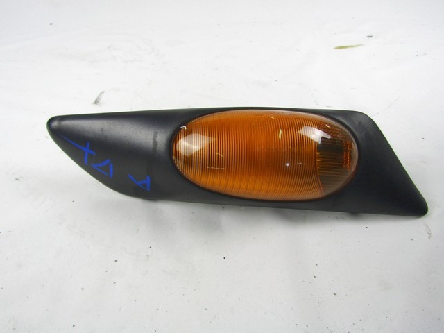 ADDITIONAL TURN INDICATOR LAMP OEM N. 500322577 ORIGINAL PART ESED IVECO DAILY MK3 (1999 - 2006)DIESEL 23  YEAR OF CONSTRUCTION 2004