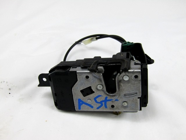 CENTRAL LOCKING OF THE FRONT LEFT DOOR OEM N. 13210748 ORIGINAL PART ESED OPEL ASTRA H RESTYLING L48 L08 L35 L67 5P/3P/SW (2007 - 2009) BENZINA 16  YEAR OF CONSTRUCTION 2009