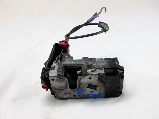 CENTRAL REAR RIGHT DOOR LOCKING OEM N. 13210739 ORIGINAL PART ESED OPEL ASTRA H RESTYLING L48 L08 L35 L67 5P/3P/SW (2007 - 2009) BENZINA 16  YEAR OF CONSTRUCTION 2009