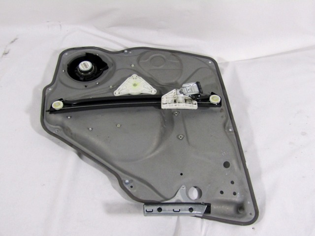 DOOR WINDOW LIFTING MECHANISM REAR OEM N. A1697301379 ORIGINAL PART ESED MERCEDES CLASSE A W169 5P C169 3P RESTYLING (05/2008 - 2012) BENZINA 17  YEAR OF CONSTRUCTION 2011