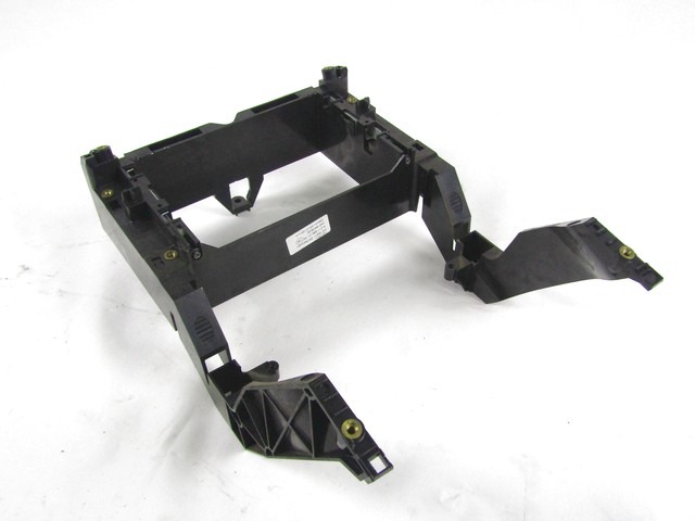 MOUNTING PARTS, CENTRE CONSOLE OEM N. A2116800134 ORIGINAL PART ESED MERCEDES CLASSE E W211 BER/SW (03/2002 - 05/2006) DIESEL 22  YEAR OF CONSTRUCTION 2005