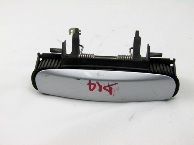 RIGHT FRONT DOOR HANDLE OEM N. 8E0839207 ORIGINAL PART ESED AUDI A3 8P 8PA 8P1 (2003 - 2008)DIESEL 19  YEAR OF CONSTRUCTION 2008