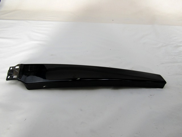 PROFILE, FRONT DOOR MOLDING, LEFT OEM N. 4F0853289A ORIGINAL PART ESED AUDI A6 C6 4F2 4FH 4F5 BER/SW/ALLROAD (07/2004 - 10/2008) DIESEL 27  YEAR OF CONSTRUCTION 2007