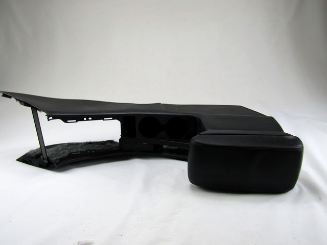 ARMREST, CENTRE CONSOLE OEM N. 5890102110B0 ORIGINAL PART ESED TOYOTA COROLLA E120/E130 (2000 - 2006) DIESEL 20  YEAR OF CONSTRUCTION 2005