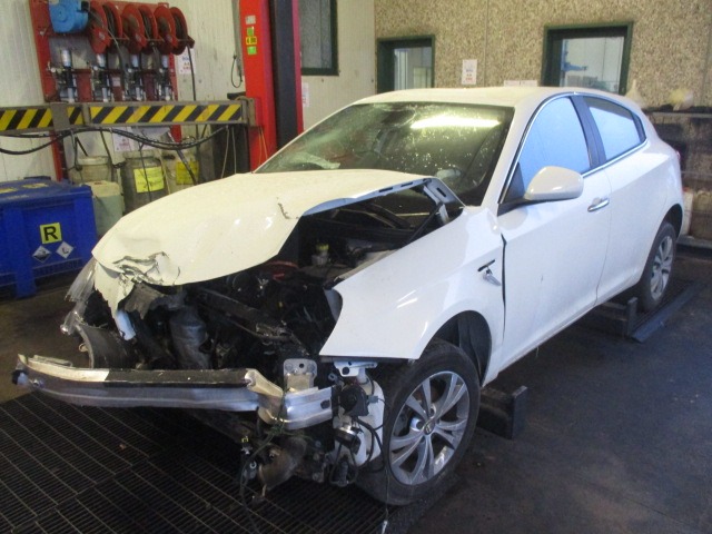OEM N.  SPARE PART USED CAR ALFA ROMEO GIULIETTA 940 (DAL 2010)  DISPLACEMENT DIESEL 1,6 YEAR OF CONSTRUCTION 2012