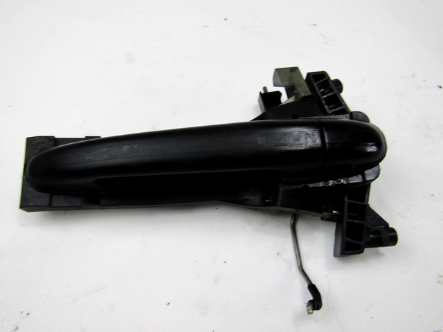 RIGHT FRONT DOOR HANDLE OEM N. A1687660001 ORIGINAL PART ESED MERCEDES CLASSE A W168 5P V168 3P 168.031 168.131 (1997 - 2000) BENZINA 14  YEAR OF CONSTRUCTION 2000