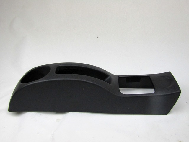 TUNNEL OBJECT HOLDER WITHOUT ARMREST OEM N. 8200739464 ORIGINAL PART ESED DACIA LOGAN (2004 - 2013) BENZINA 16  YEAR OF CONSTRUCTION 2012