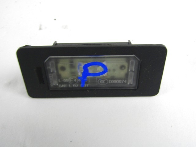 LENS F REGISTRATION PLATE ILLUMINATION OEM N. 63267193293 ORIGINAL PART ESED BMW SERIE 3 BER/SW/COUPE/CABRIO E90/E91/E92/E93 LCI RESTYLING (09/2008 - 2012) DIESEL 20  YEAR OF CONSTRUCTION 2009
