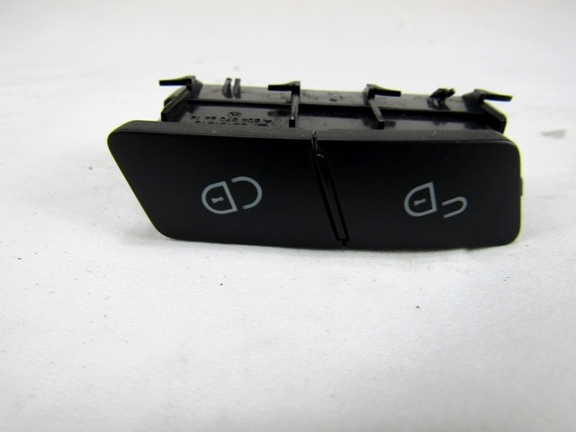 VARIOUS SWITCHES OEM N. A2048706410 ORIGINAL PART ESED MERCEDES CLASSE E S212 BER/SW (09/2011 - 08/2014)DIESEL 30  YEAR OF CONSTRUCTION 2011