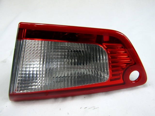 TAIL LIGHT, RIGHT OEM N. MN301827 ORIGINAL PART ESED MITSUBISHI COLT (2005 - 2009) BENZINA 15  YEAR OF CONSTRUCTION 2007