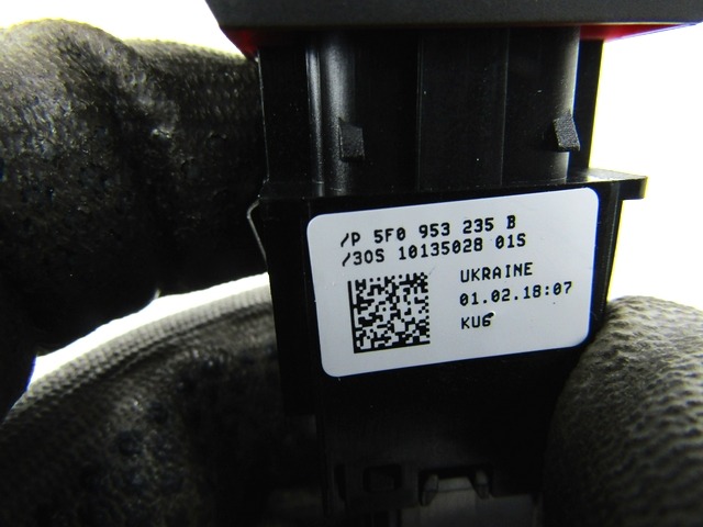 SWITCH HAZARD WARNING/CENTRAL LCKNG SYST OEM N. 5F0953235B ORIGINAL PART ESED SEAT ATECA (DAL 2016)BENZINA 14  YEAR OF CONSTRUCTION 2018