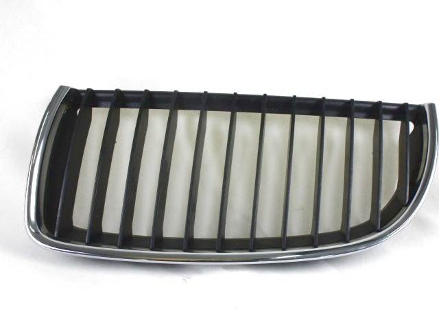 GRILLES . OEM N. 7120007 ORIGINAL PART ESED BMW SERIE 3 BER/SW/COUPE/CABRIO E90/E91/E92/E93 LCI RESTYLING (09/2008 - 2012) DIESEL 20  YEAR OF CONSTRUCTION 2009