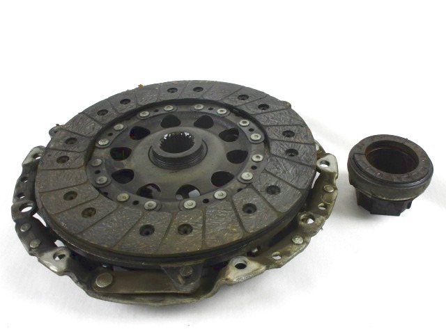 CLUTCH OEM N. 21217567830 ORIGINAL PART ESED BMW SERIE 3 BER/SW/COUPE/CABRIO E90/E91/E92/E93 LCI RESTYLING (09/2008 - 2012) DIESEL 20  YEAR OF CONSTRUCTION 2009