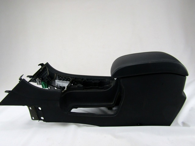 ARMREST, CENTRE CONSOLE OEM N. 7S71-A045A20 ORIGINAL PART ESED FORD MONDEO BER/SW (2007 - 8/2010) DIESEL 20  YEAR OF CONSTRUCTION 2009