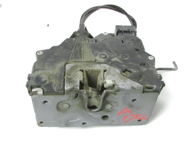 CENTRAL LOCKING OF THE RIGHT FRONT DOOR OEM N. 13258274 ORIGINAL PART ESED OPEL CORSA D (2006 - 2011) DIESEL 13  YEAR OF CONSTRUCTION 2009