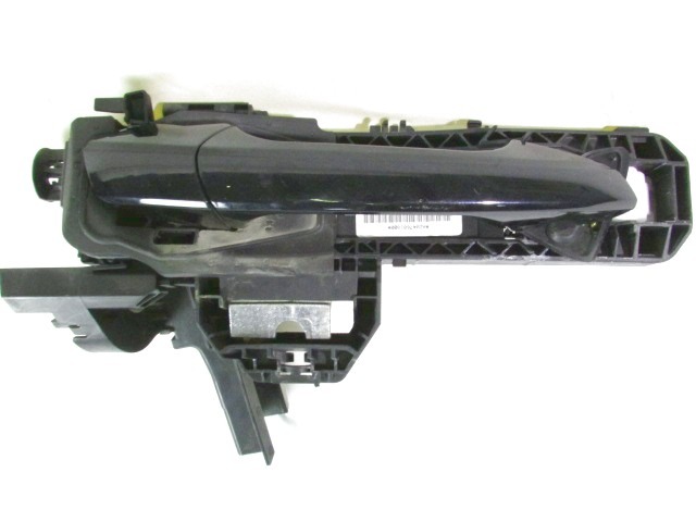 RIGHT FRONT DOOR HANDLE OEM N. A2047601800 ORIGINAL PART ESED MERCEDES GLA W156 (DAL 2013)DIESEL 22  YEAR OF CONSTRUCTION 2015
