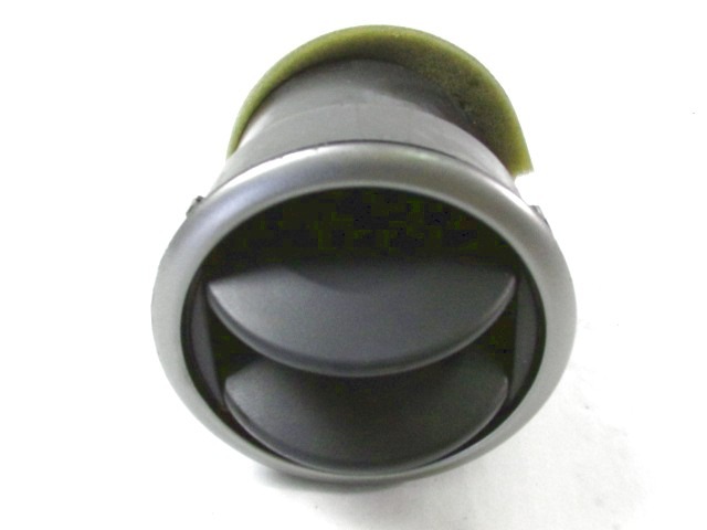 AIR OUTLET OEM N. BP4KGM732 ORIGINAL PART ESED MAZDA 3 (2003 - 2006)DIESEL 16  YEAR OF CONSTRUCTION 2005