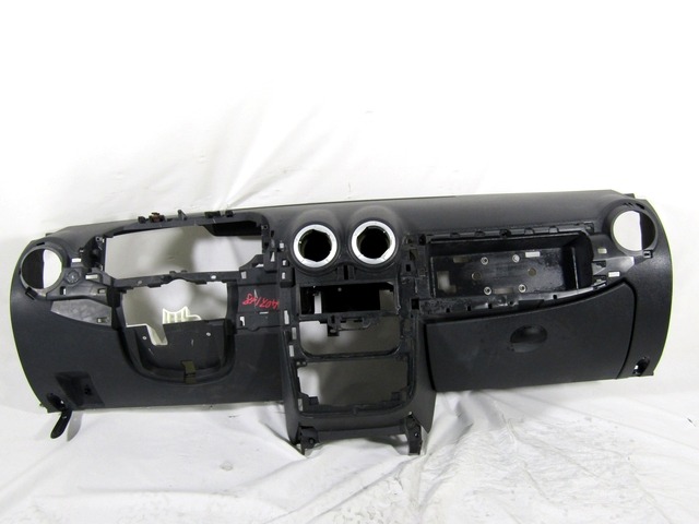 DASHBOARD OEM N. 8200738433 ORIGINAL PART ESED DACIA SANDERO MK1 (2008 - 2012) BENZINA/GPL 14  YEAR OF CONSTRUCTION 2010