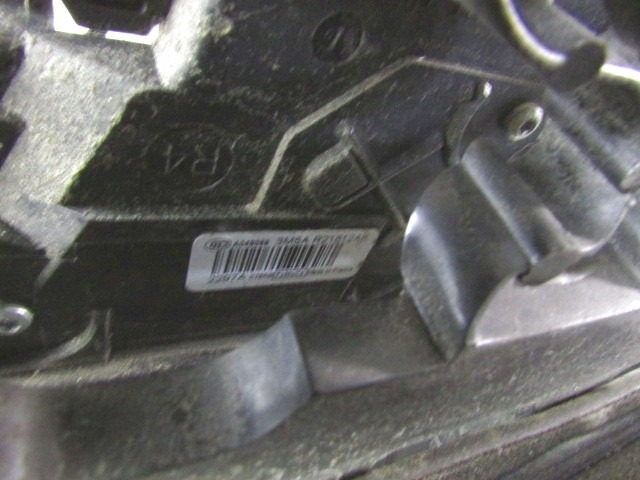 CENTRAL LOCKING OF THE RIGHT FRONT DOOR OEM N. 3M5A-R21812-AK ORIGINAL PART ESED FORD FOCUS BER/SW (2005 - 2008) DIESEL 16  YEAR OF CONSTRUCTION 2007