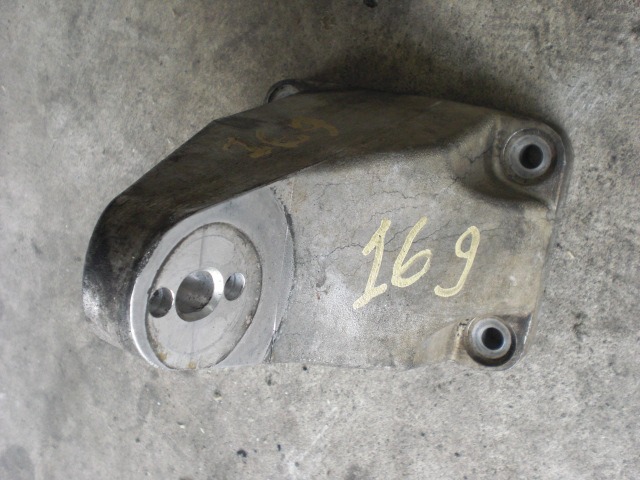 ENGINE SUPPORT OEM N.  ORIGINAL PART ESED LAND ROVER DISCOVERY 2 (1999-2004)DIESEL 25  YEAR OF CONSTRUCTION 2002