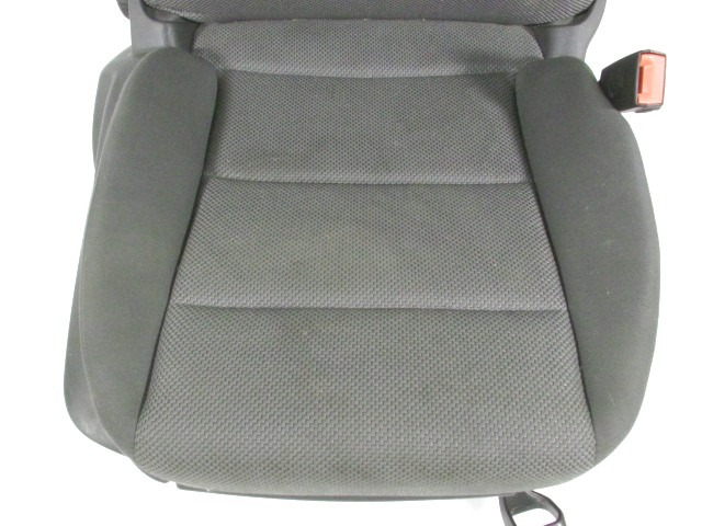 SEAT FRONT PASSENGER SIDE RIGHT / AIRBAG OEM N. 18066 SEDILE ANTERIORE DESTRO TESSUTO ORIGINAL PART ESED AUDI A3 8P 8PA 8P1 RESTYLING (2008 - 2012)BENZINA 16  YEAR OF CONSTRUCTION 2012