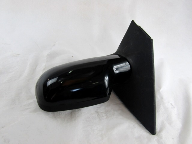 OUTSIDE MIRROR LEFT . OEM N. 7701068376 ORIGINAL PART ESED RENAULT MEGANE BER/GRANDTOUR  (10/2002 - 02/2006) DIESEL 19  YEAR OF CONSTRUCTION 2004