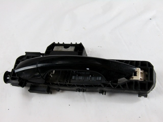 LEFT REAR EXTERIOR HANDLE OEM N. A2047600170 ORIGINAL PART ESED MERCEDES CLASSE C W204 RESTYLING BER/SW (2011 - 10/2014)DIESEL 22  YEAR OF CONSTRUCTION 2011