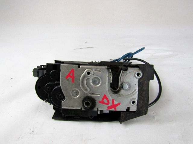 CENTRAL LOCKING OF THE RIGHT FRONT DOOR OEM N. 51825964 ORIGINAL PART ESED FIAT CROMA (11-2007 - 2010) DIESEL 19  YEAR OF CONSTRUCTION 2009