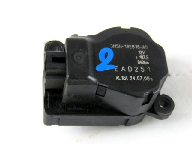 SET SMALL PARTS F AIR COND.ADJUST.LEVER OEM N. 3M5H-19E616-AB ORIGINAL PART ESED FORD FOCUS BER/SW (2008 - 2011) DIESEL 16  YEAR OF CONSTRUCTION 2010