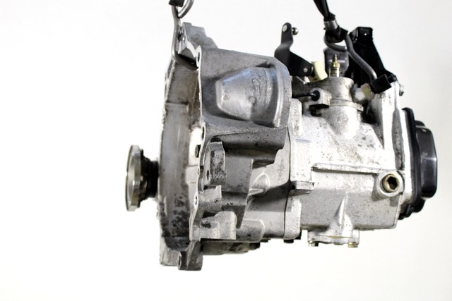 MANUAL TRANSMISSION OEM N. 16279 CAMBIO MECCANICO ORIGINAL PART ESED VOLKSWAGEN POLO (10/2001 - 2005) DIESEL 14  YEAR OF CONSTRUCTION 2003