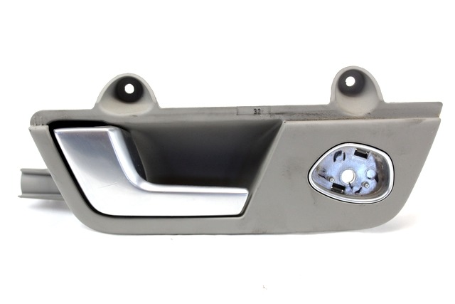 DOOR HANDLE INSIDE OEM N. 8E0839019 ORIGINAL PART ESED AUDI A4 8EC 8ED 8HE B7 BER/SW/CABRIO (2004 - 2007) DIESEL 20  YEAR OF CONSTRUCTION 2006