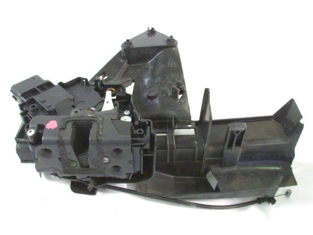 CENTRAL LOCKING OF THE RIGHT FRONT DOOR OEM N. 3M5A-R21812-AK ORIGINAL PART ESED FORD FOCUS BER/SW (2005 - 2008) DIESEL 18  YEAR OF CONSTRUCTION 2007
