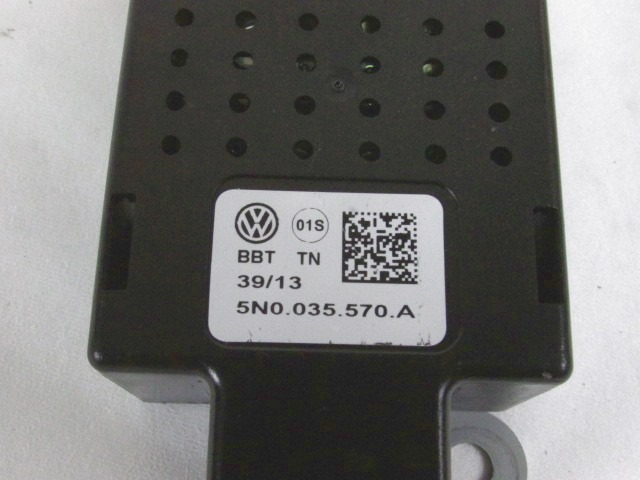 AMPLIFICATORE / CENTRALINA ANTENNA OEM N. 5N0035570A ORIGINAL PART ESED VOLKSWAGEN TIGUAN RESTYLING (2011 - 2016)  BENZINA 14  YEAR OF CONSTRUCTION 2014