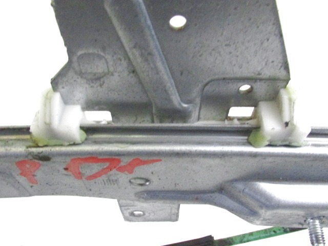MANUAL REAR WINDOW LIFT SYSTEM OEM N. 9681272080 ORIGINAL PART ESED CITROEN C3 PICASSO (2009 - 2016) BENZINA 14  YEAR OF CONSTRUCTION 2010