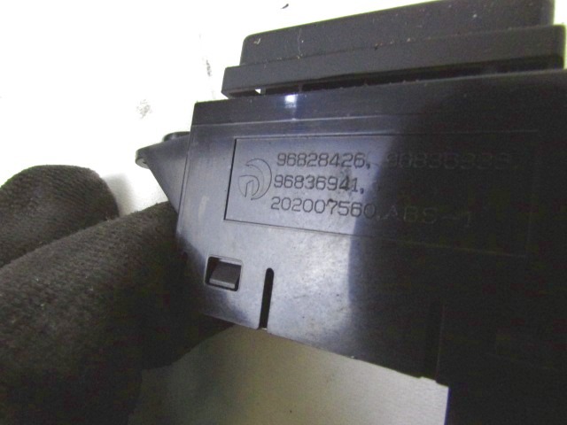 VARIOUS SWITCHES OEM N. 96828426 ORIGINAL PART ESED CHEVROLET CRUZE J300 (DAL 2009) DIESEL 20  YEAR OF CONSTRUCTION 2010
