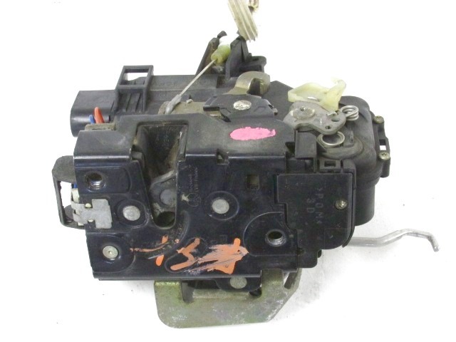 CENTRAL LOCKING OF THE RIGHT FRONT DOOR OEM N. 401837016 ORIGINAL PART ESED AUDI A6 C5 RESTYLING 4B 4B5 4B2 BER/SW (1997 - 2001) DIESEL 25  YEAR OF CONSTRUCTION 2000