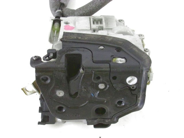CENTRAL LOCKING OF THE RIGHT FRONT DOOR OEM N. 8X1837016 ORIGINAL PART ESED AUDI A1 8X1 8XF (DAL 2010)DIESEL 16  YEAR OF CONSTRUCTION 2013