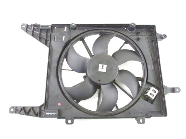 RADIATOR COOLING FAN ELECTRIC / ENGINE COOLING FAN CLUTCH . OEM N. 8200065257 ORIGINAL PART ESED RENAULT MEGANE SCENIC (1996 - 1999) DIESEL 19  YEAR OF CONSTRUCTION 1999