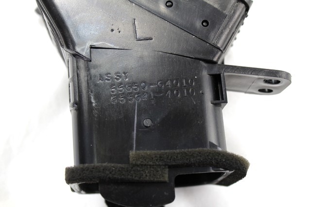 AIR OUTLET OEM N. 55650-64010 ORIGINAL PART ESED TOYOTA COROLLA VERSO (2004 - 2009) DIESEL 22  YEAR OF CONSTRUCTION 2009