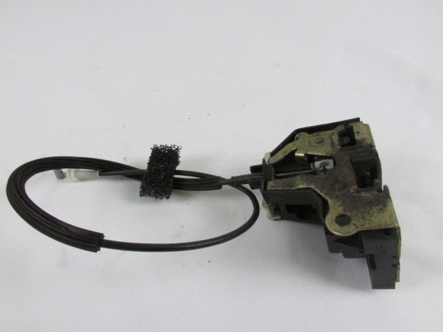 CENTRAL LOCKING OF THE RIGHT FRONT DOOR OEM N. 7701473172 ORIGINAL PART ESED RENAULT CLIO MK2 RESTYLING / CLIO STORIA (05/2001 - 2012) DIESEL 15  YEAR OF CONSTRUCTION 2003