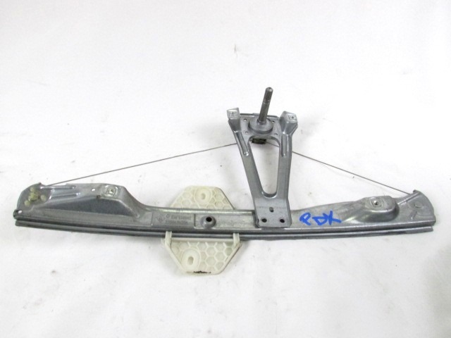 MANUAL REAR WINDOW LIFT SYSTEM OEM N. 7700434304 ORIGINAL PART ESED RENAULT CLIO MK2 RESTYLING / CLIO STORIA (05/2001 - 2012) BENZINA 12  YEAR OF CONSTRUCTION 2005
