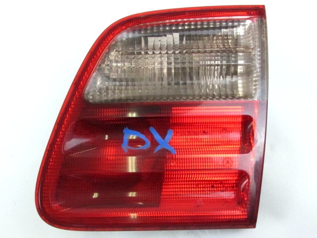 TAIL LIGHT, RIGHT OEM N. A2108206064 ORIGINAL PART ESED MERCEDES CLASSE E W210 BER/SW (1995 - 2003) DIESEL 27  YEAR OF CONSTRUCTION 2000